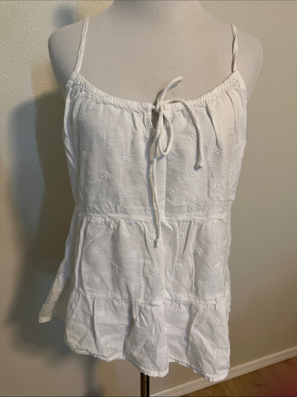 Old Navy White Embroidered Tie-Front Cropped Tank